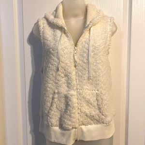 Off White/Cream Vegan Fur Zipper Vest w/Hoodie